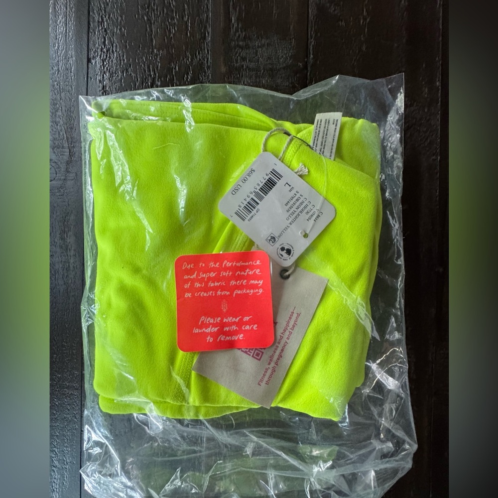 Free People Movement NWT Neon Yellow Hatch Never Better Sq Neck Bra-Movement - Picture 4 of 5